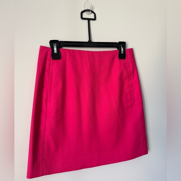 Loft Pink Mini Skirt Size 2P - Picture 2 of 5